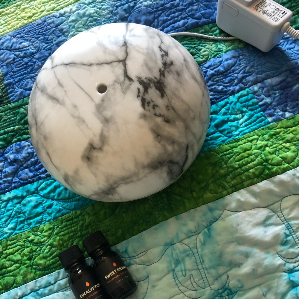Oil diffuser (with oils)
